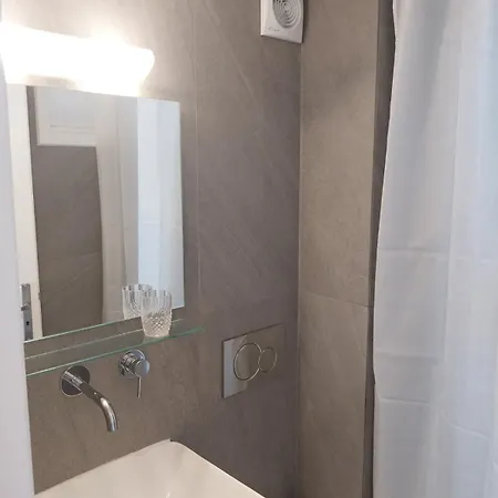 Florance & Aparthotel 2*