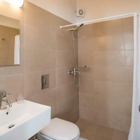 Aparthotel Florance &